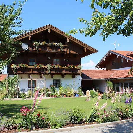 Ferienwohnung Bei Mutti Rottau エクステリア 写真