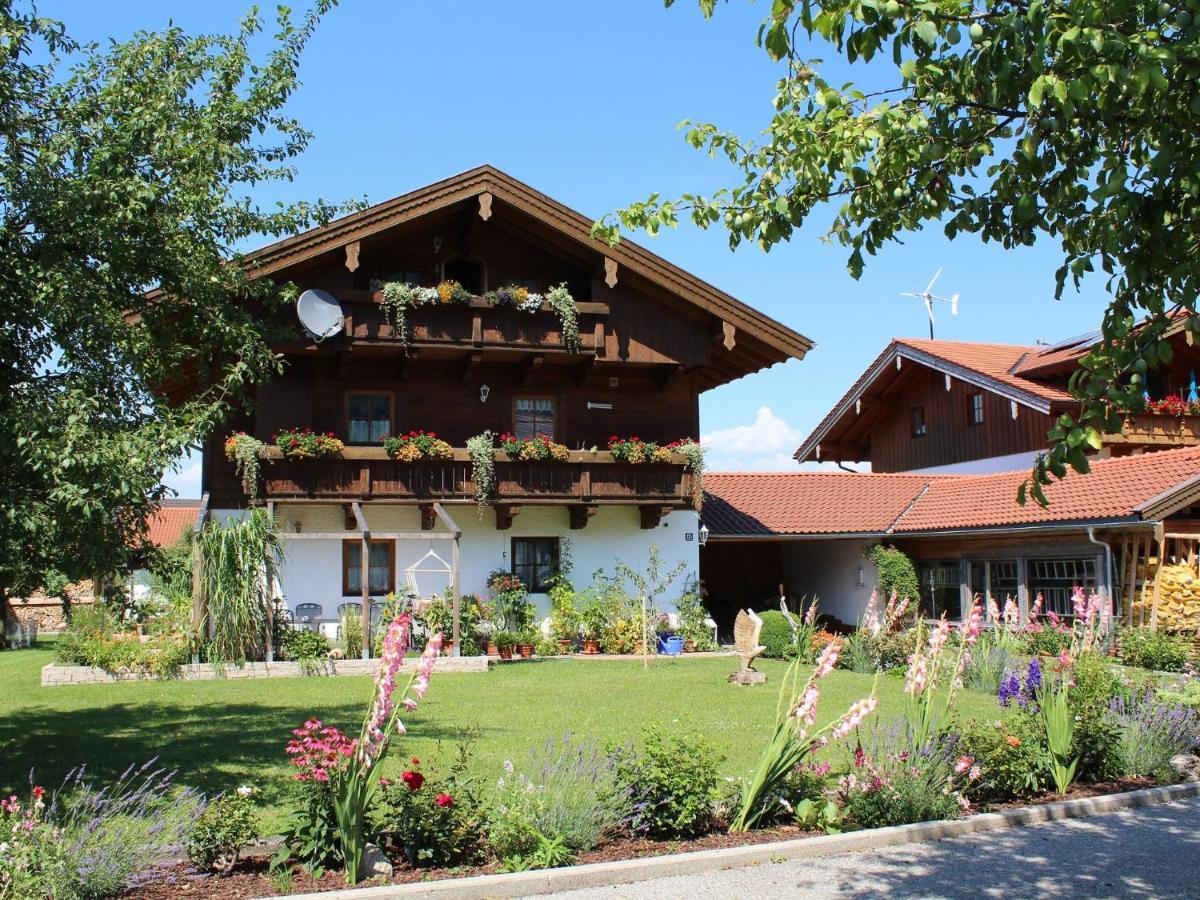 Ferienwohnung Bei Mutti Rottau エクステリア 写真