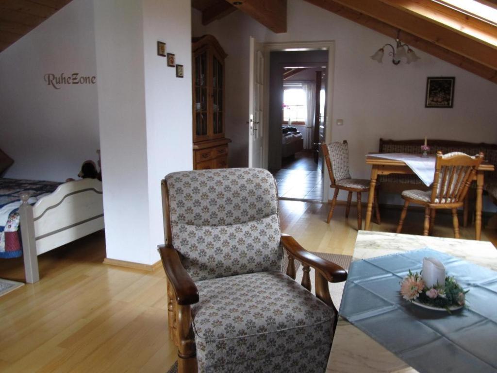Ferienwohnung Bei Mutti Rottau エクステリア 写真